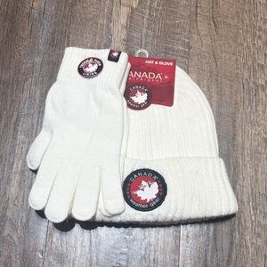 Canada Weather Gear Knit Hat and Gloves Set